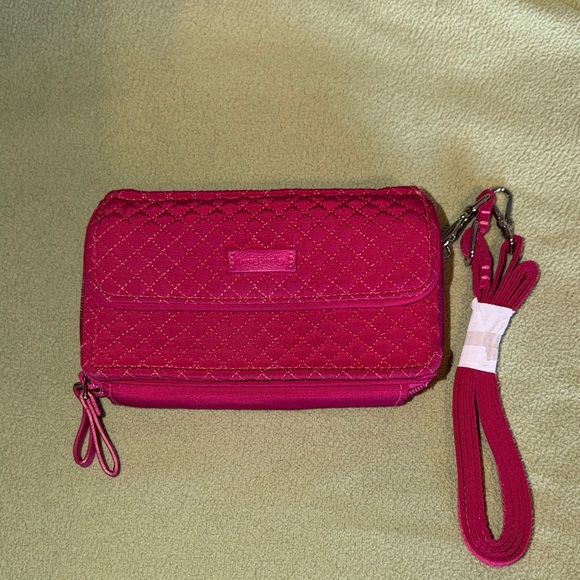 Vera Bradley Handbags - Vera Bradley Quilted Pink Wristlet